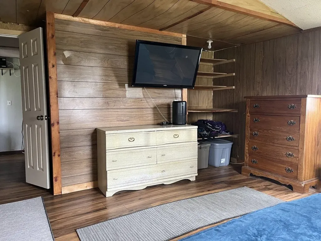 30 Lake Road Charlotte VT 05445