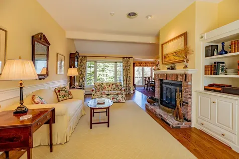 243 Kestrel Court Manchester VT 05254
