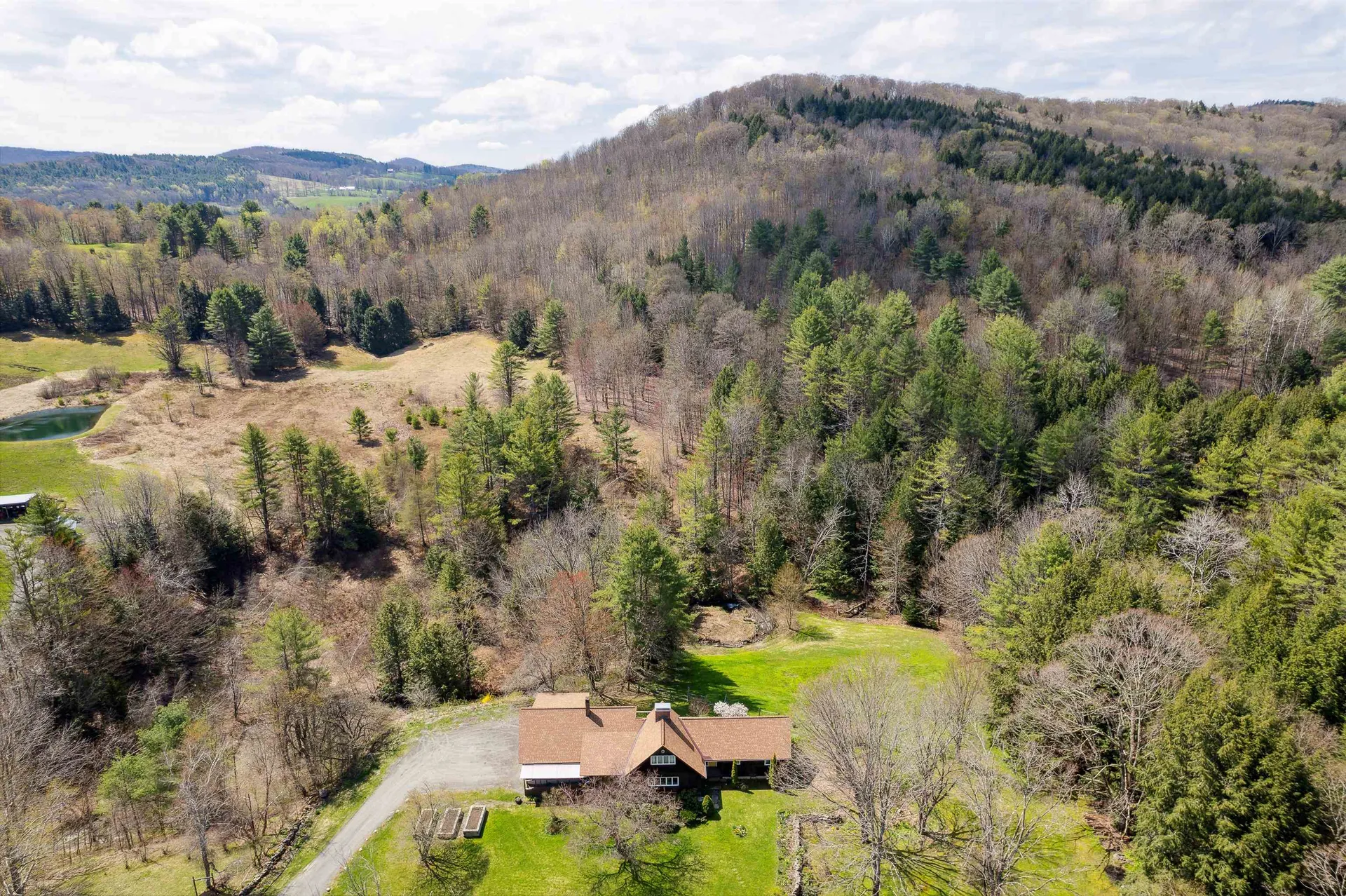 717 Allen Hill Road Pomfret VT 05053