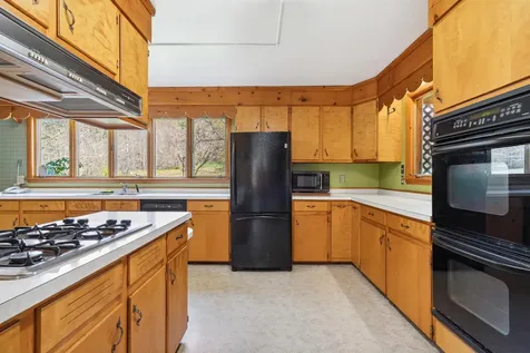 717 Allen Hill Road Pomfret VT 05053