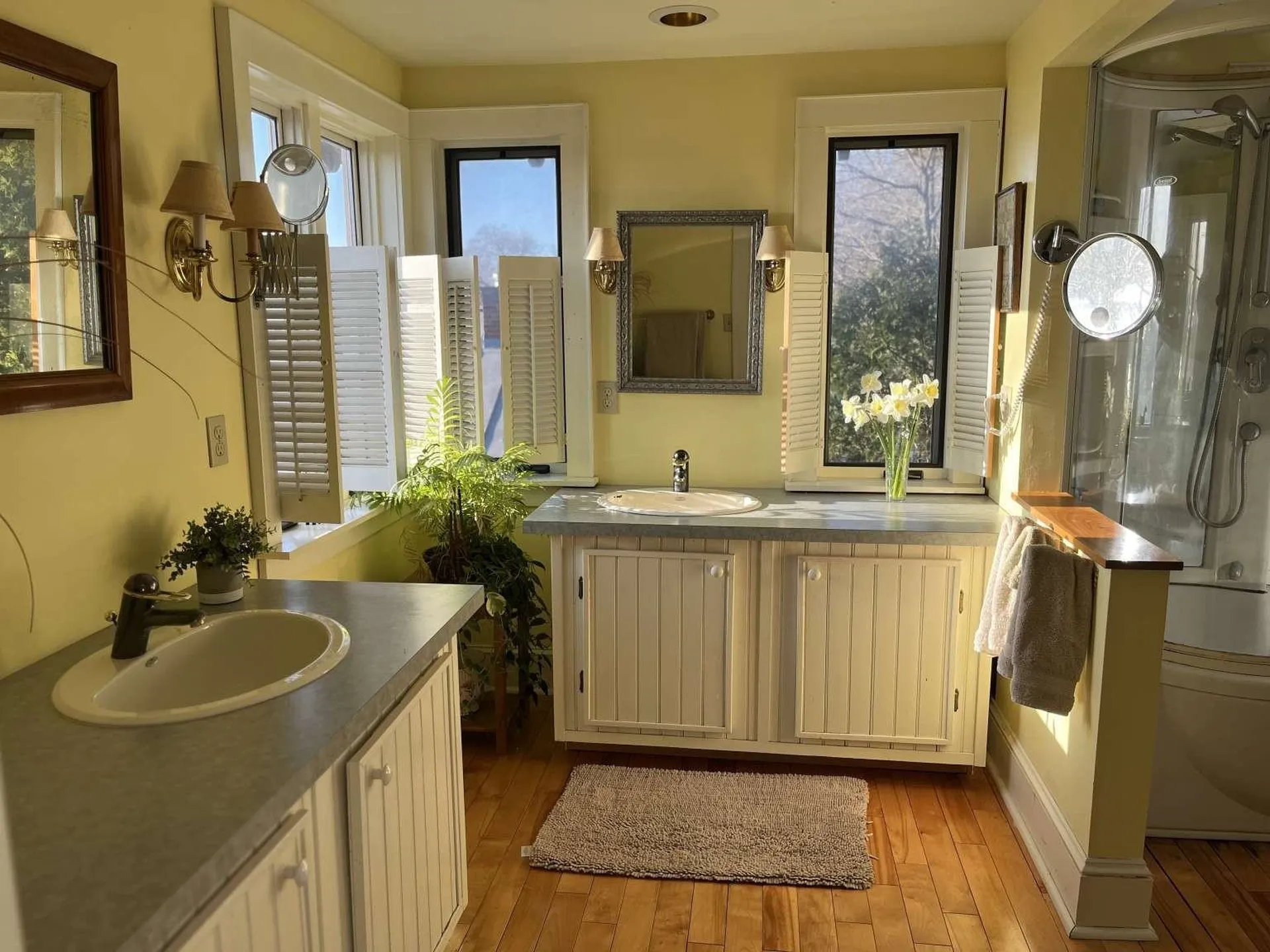 35 Adams Court Burlington VT 05401