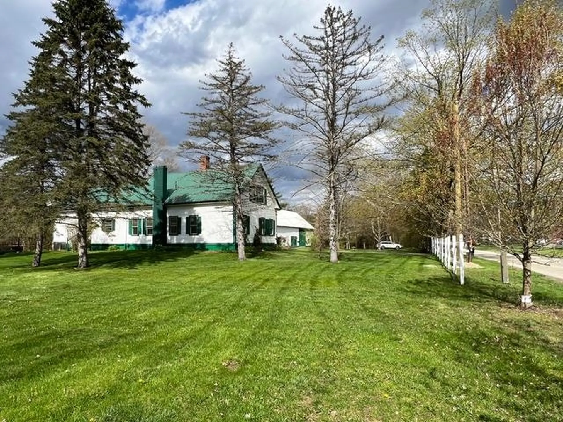 228 Sugar River Drive Claremont NH 03743