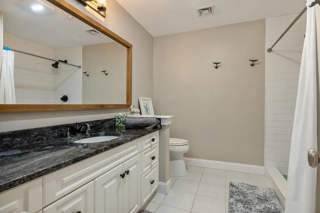 97 Eastwood Drive Portsmouth NH 03801