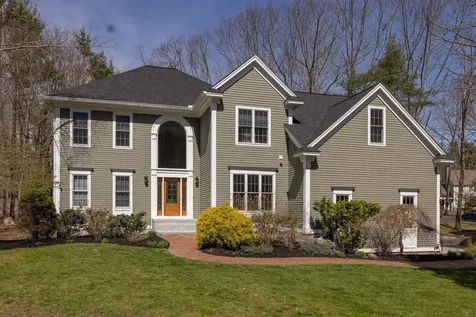 97 Eastwood Drive Portsmouth NH 03801
