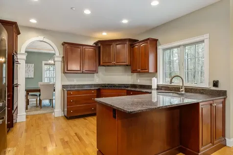 97 Eastwood Drive Portsmouth NH 03801
