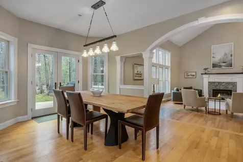 97 Eastwood Drive Portsmouth NH 03801