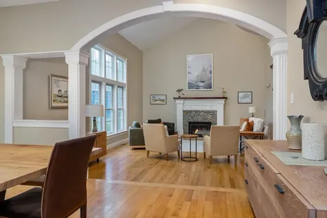 97 Eastwood Drive Portsmouth NH 03801