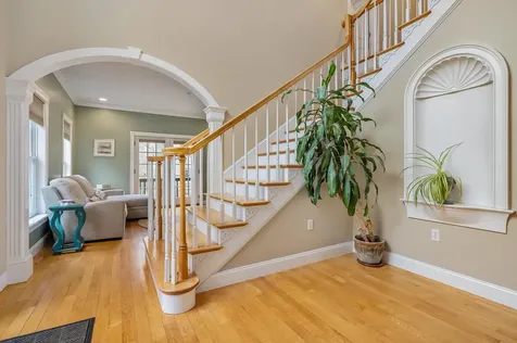 97 Eastwood Drive Portsmouth NH 03801