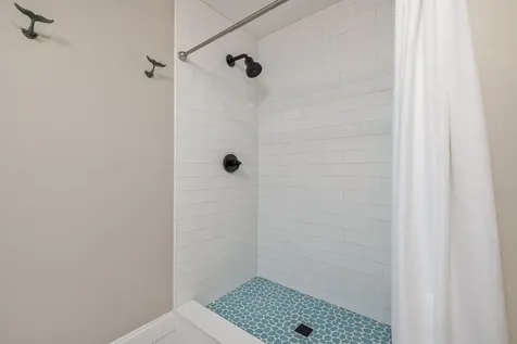 97 Eastwood Drive Portsmouth NH 03801