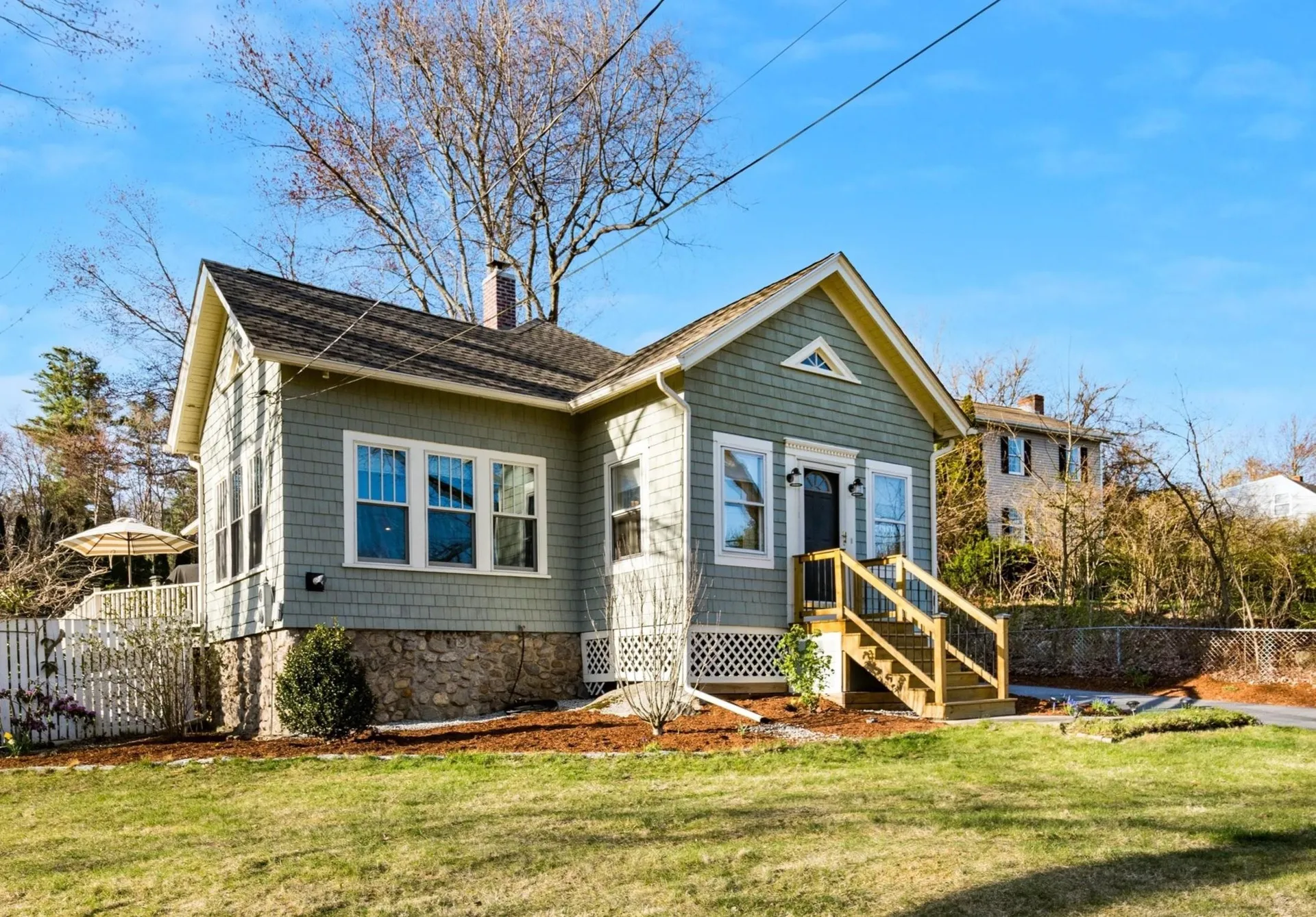 336 Arah Street Manchester NH 03104