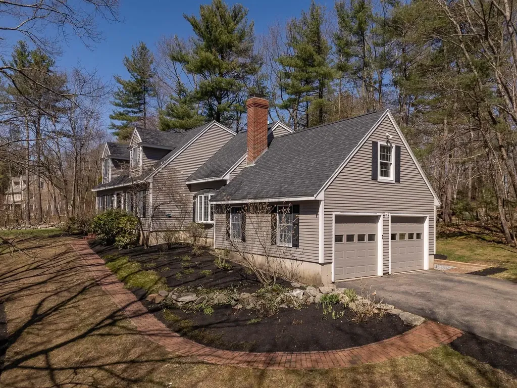 12 Shearwater Street Durham NH 03824