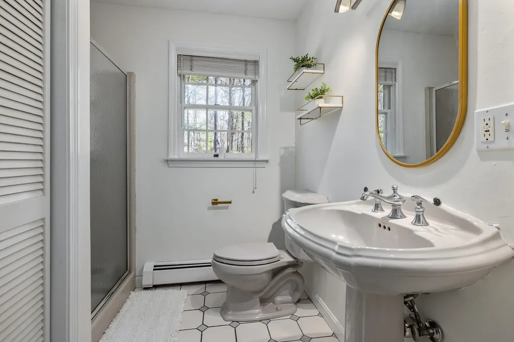 12 Shearwater Street Durham NH 03824