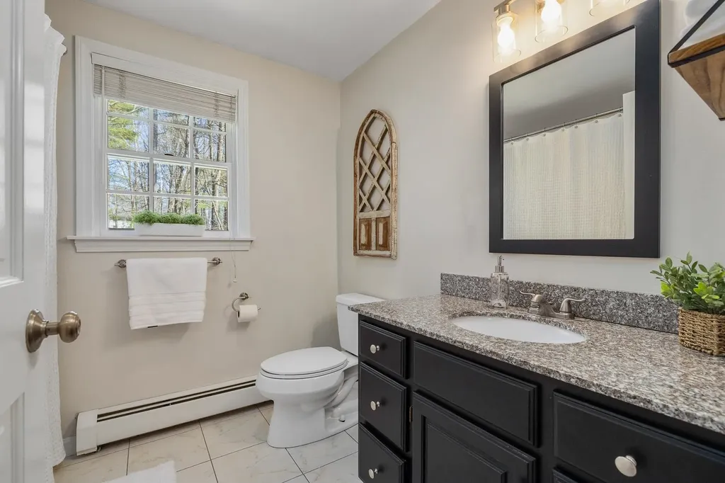 12 Shearwater Street Durham NH 03824