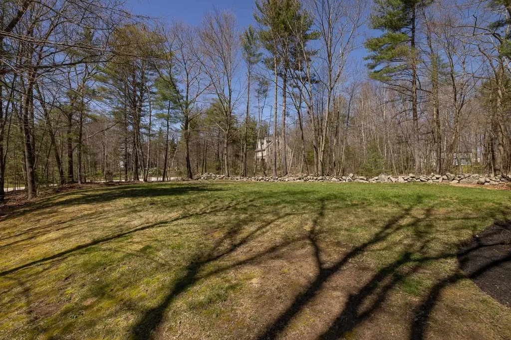 12 Shearwater Street Durham NH 03824