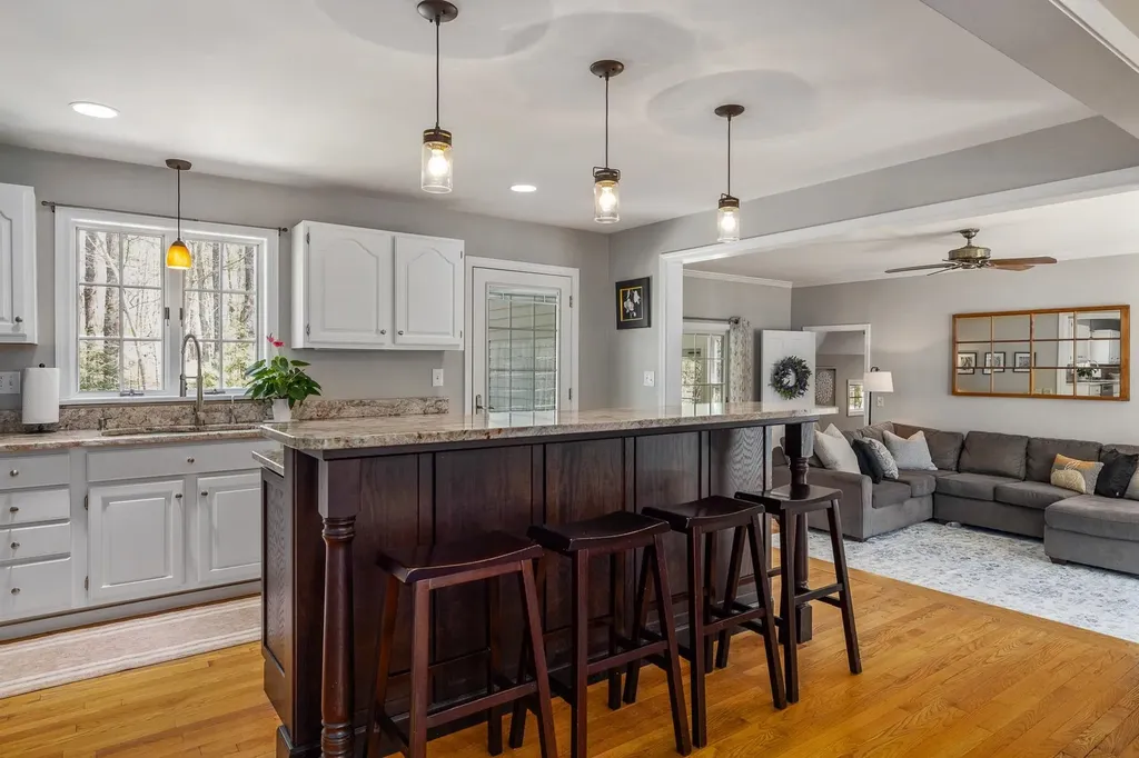 12 Shearwater Street Durham NH 03824