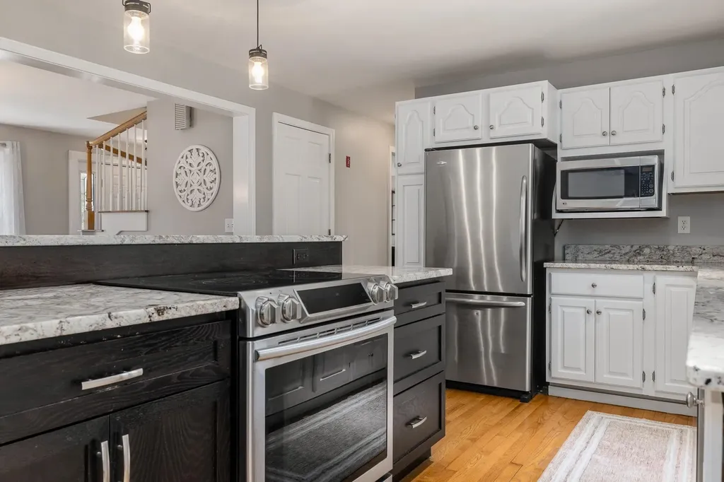 12 Shearwater Street Durham NH 03824