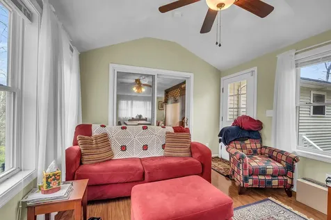 4 Red Deer Road Londonderry NH 03053