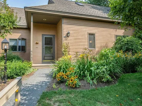 1140 Murphys Road Hartford VT 05059