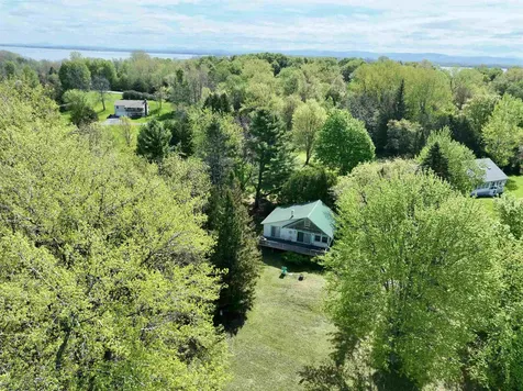122 West View Lane North Hero VT 05474
