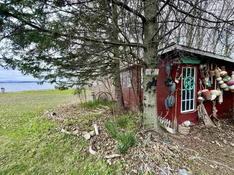 122 West View Lane North Hero VT 05474