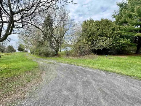 122 West View Lane North Hero VT 05474