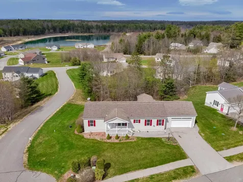 27 Sawmill Ridge Sandown NH 03873