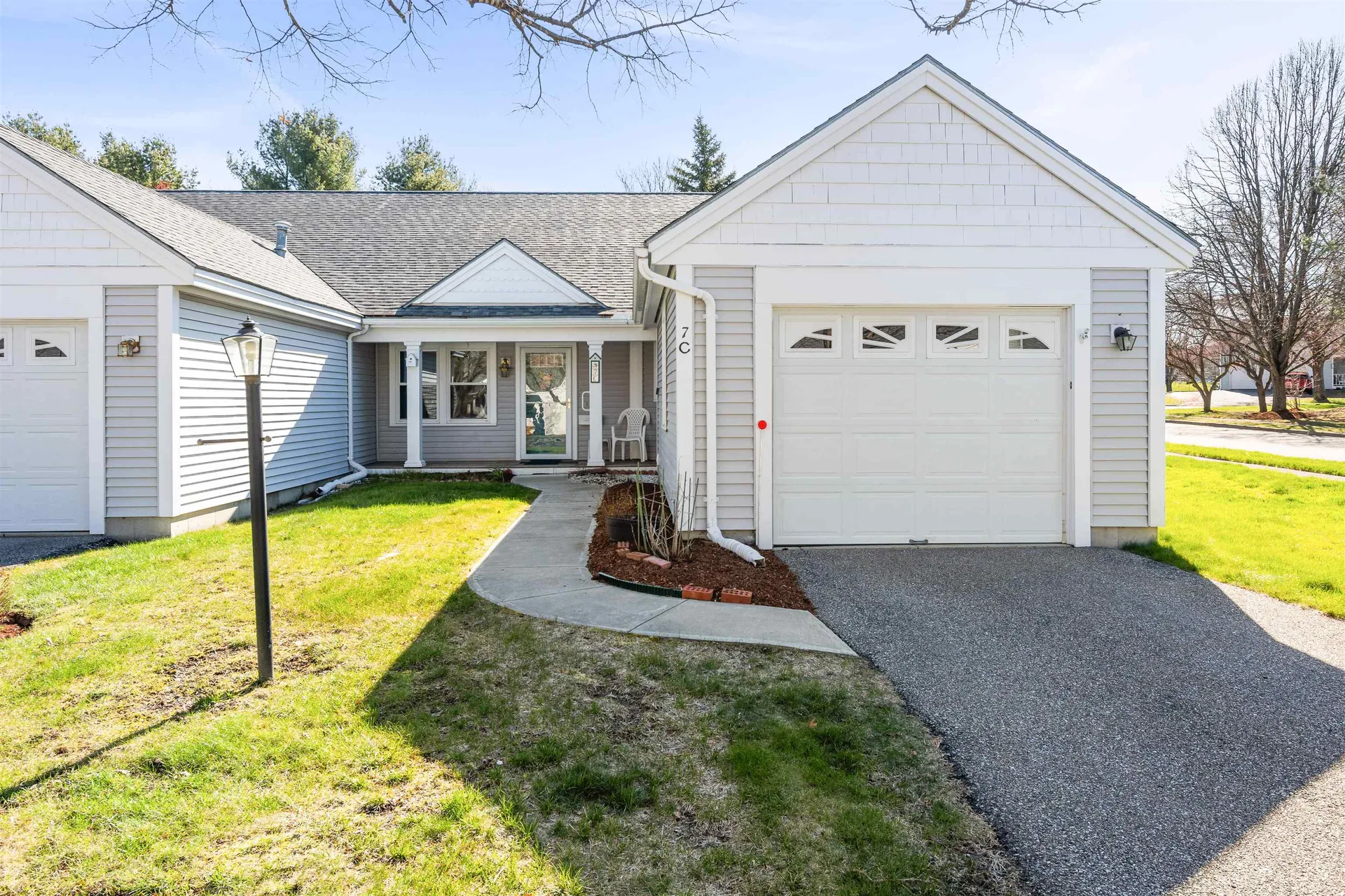 Essex VT, 16 Clover Drive, Unit 7C