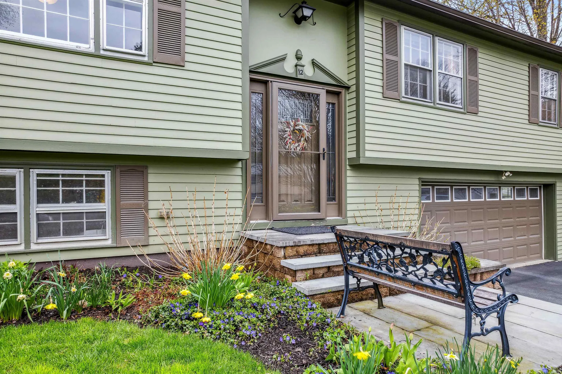 12 Woodmore Drive Hanover NH 03755
