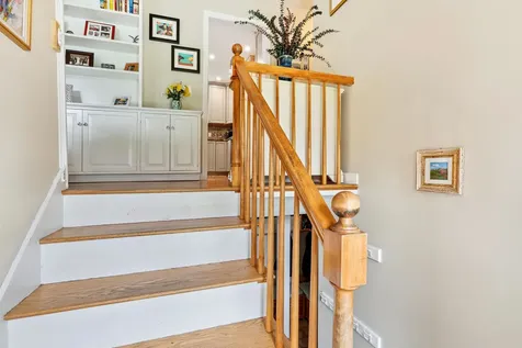 12 Woodmore Drive Hanover NH 03755