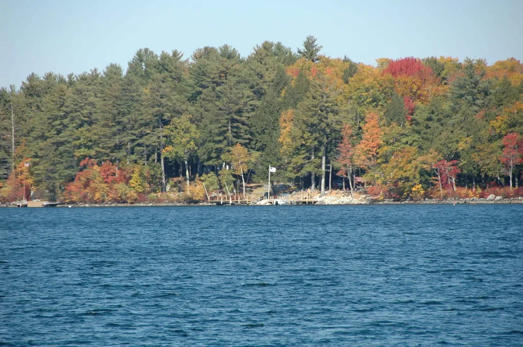 75 Pipers Point Lane Alton NH 03809