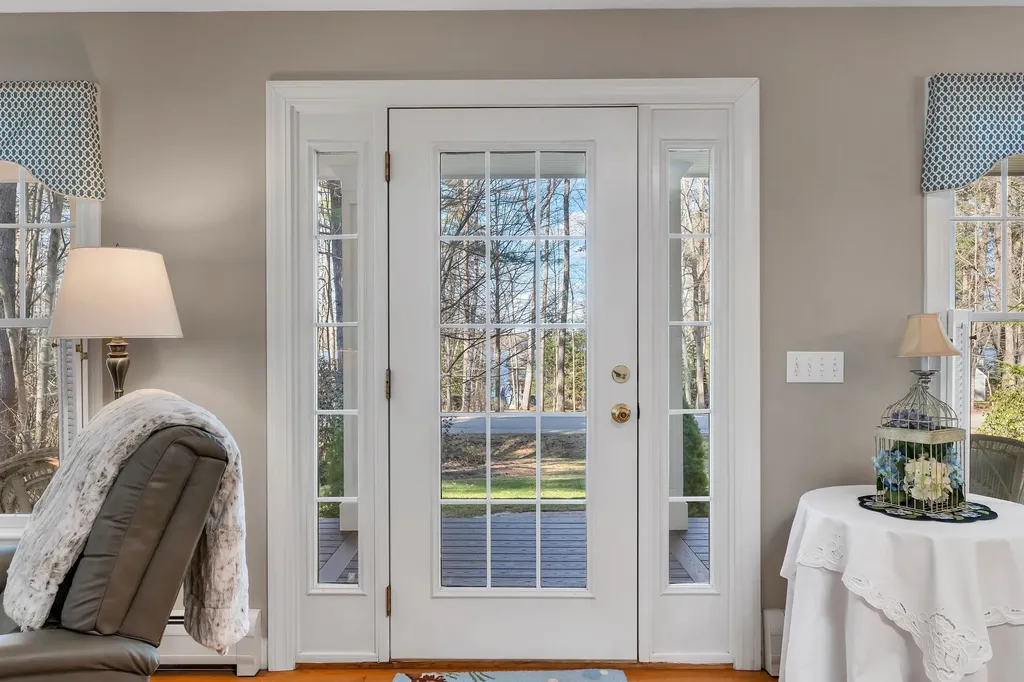 75 Pipers Point Lane Alton NH 03809