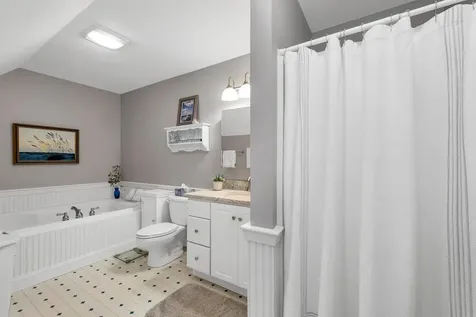 75 Pipers Point Lane Alton NH 03809