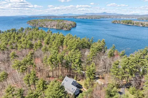 75 Pipers Point Lane Alton NH 03809