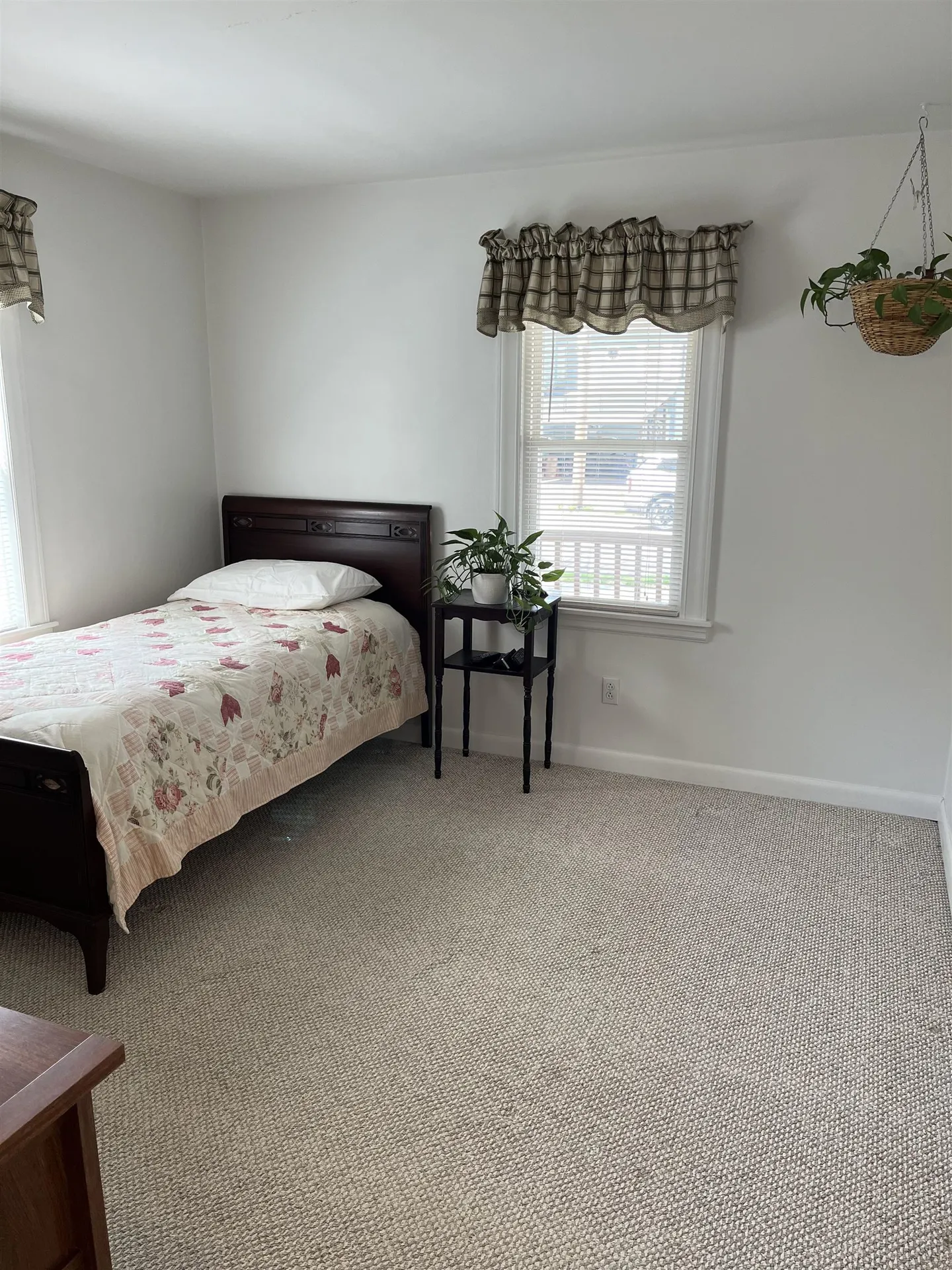 143 Woodbury Road Burlington VT 05401