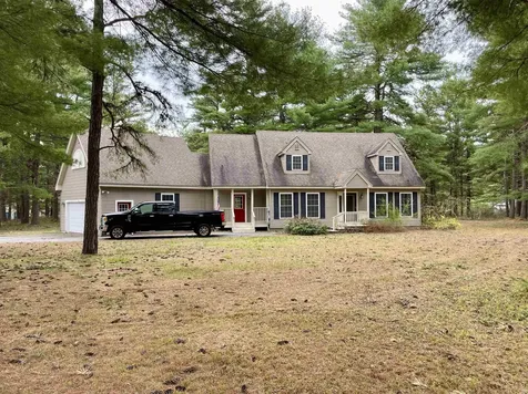 10 Logan Way Ossipee NH 03890