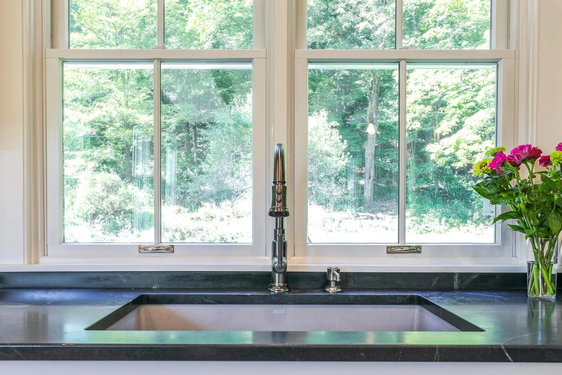 5014 South Road Woodstock VT 05071