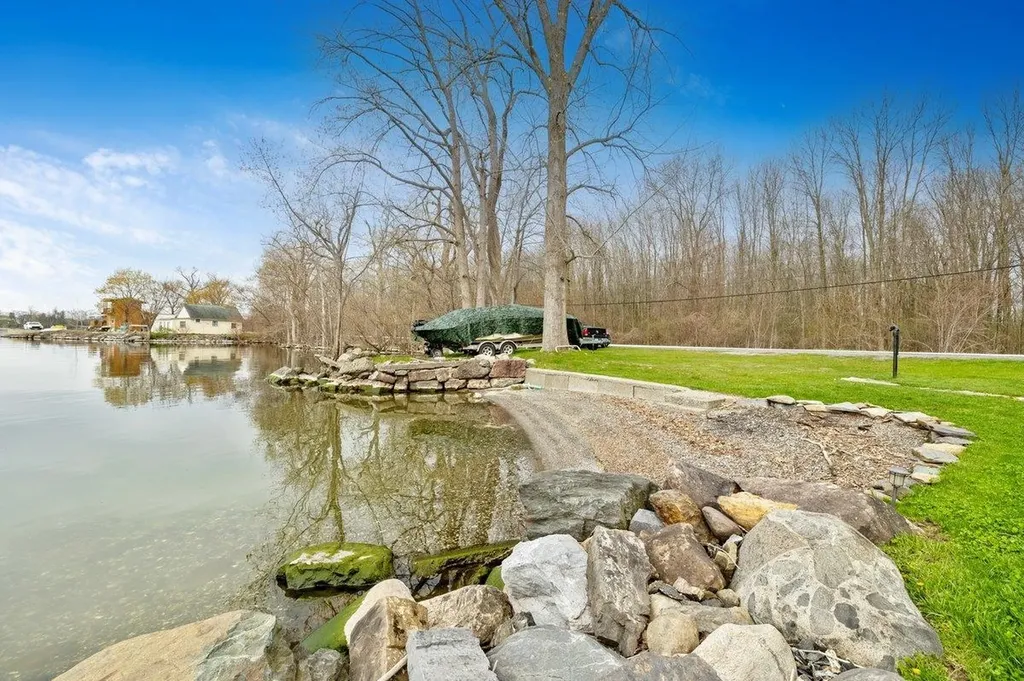 1223 Hathaway Point Road St. Albans Town VT 05478