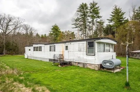 1 Jan Lane Newmarket NH 03857