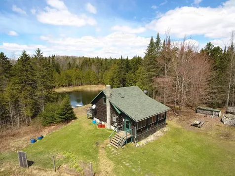 272 Trucott Drive Sheffield VT 05866