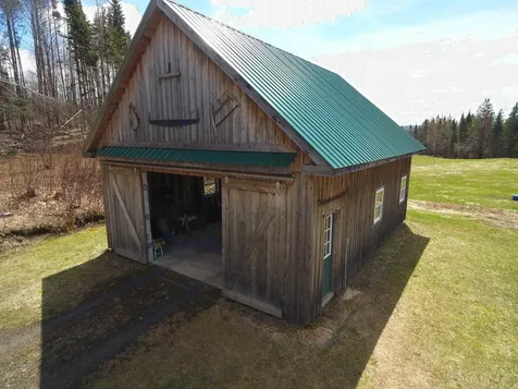 272 Trucott Drive Sheffield VT 05866