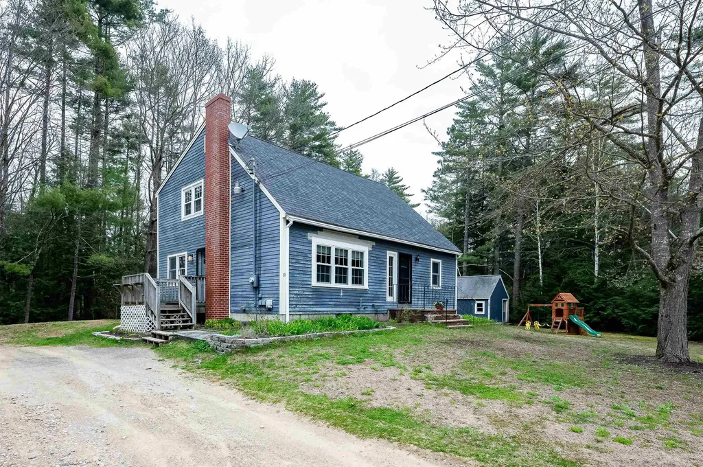 19 Oak Hill Road Extension Lebanon ME 04027