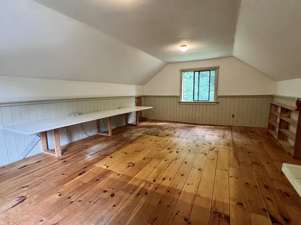 279 Round House Road Corinth VT 05039