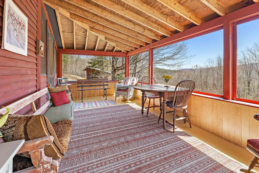 279 Round House Road Corinth VT 05039
