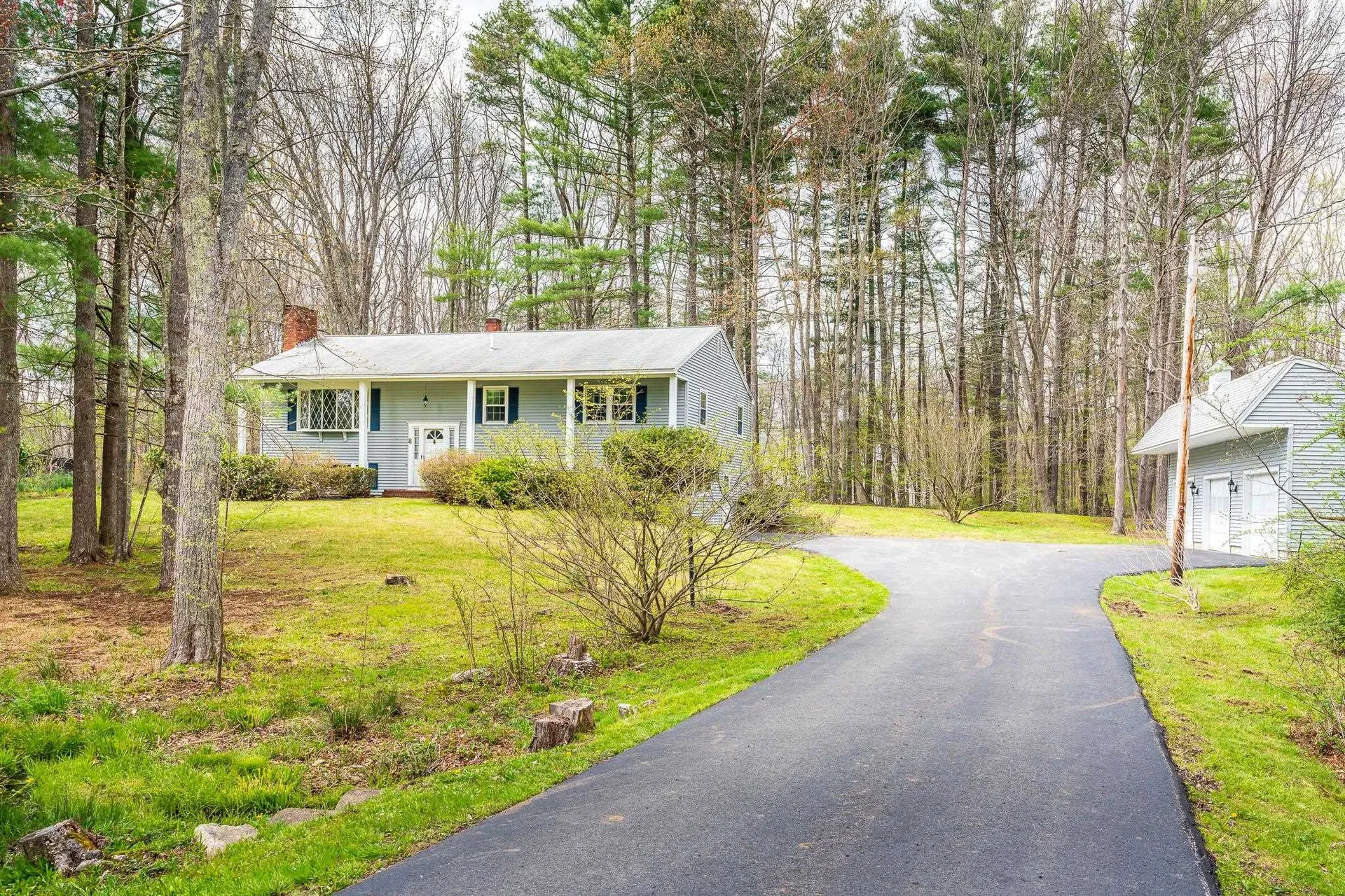 8 Brookside Terrace Atkinson NH 03811