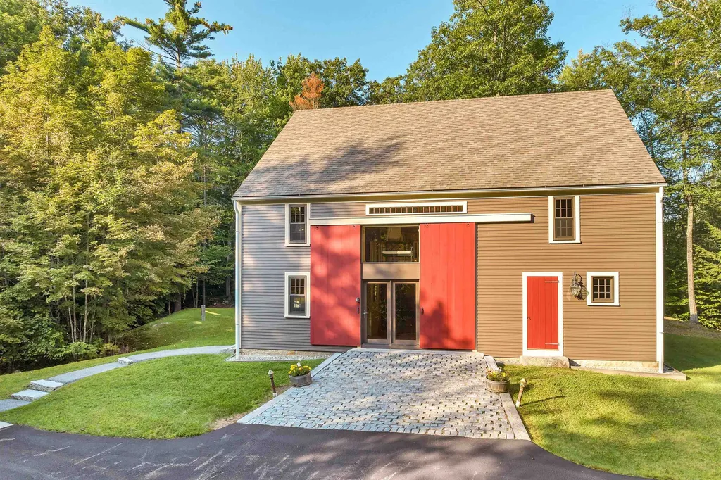 369 Stoddard Road Wolfeboro NH 03894