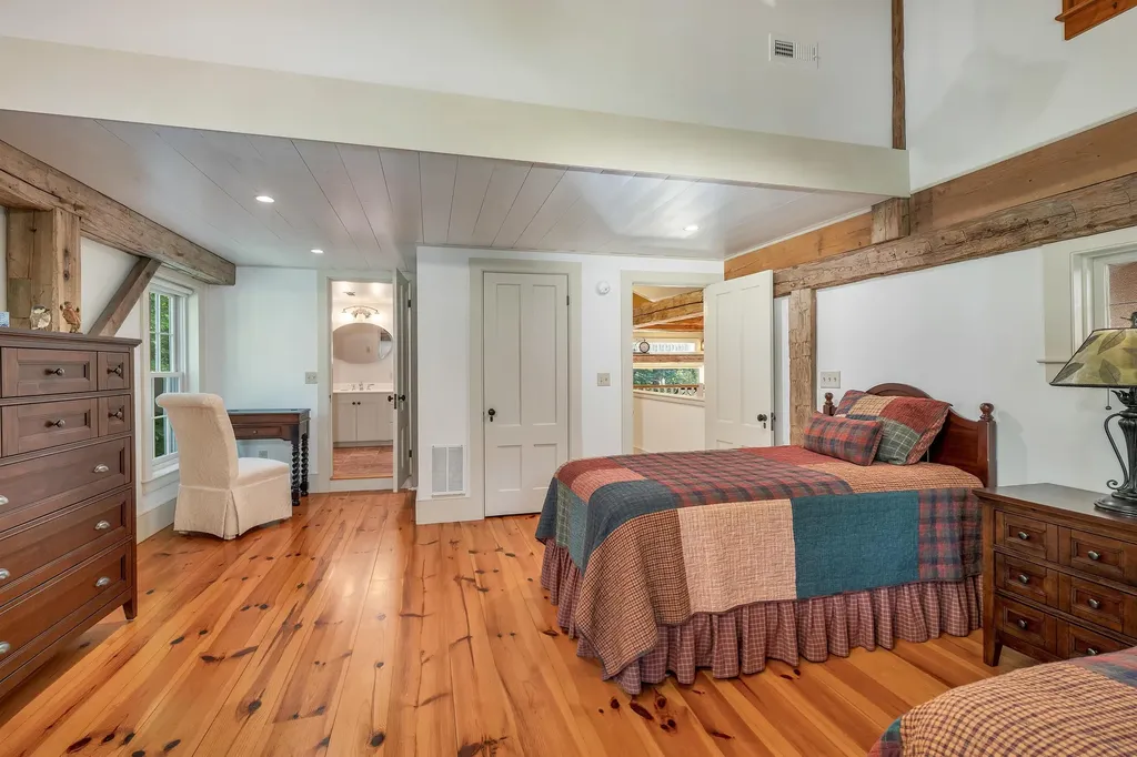 369 Stoddard Road Wolfeboro NH 03894