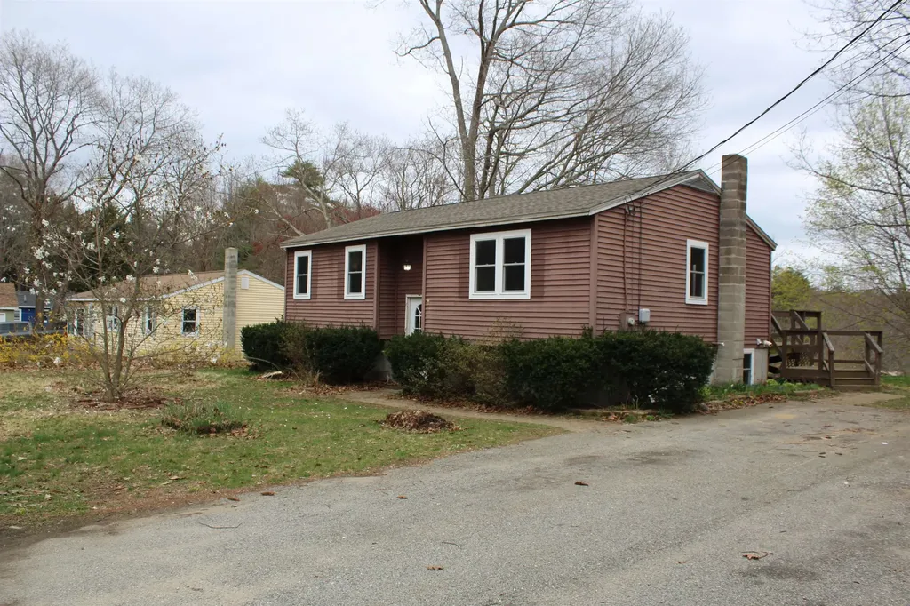 42 Forest Park Drive Rochester NH 03868