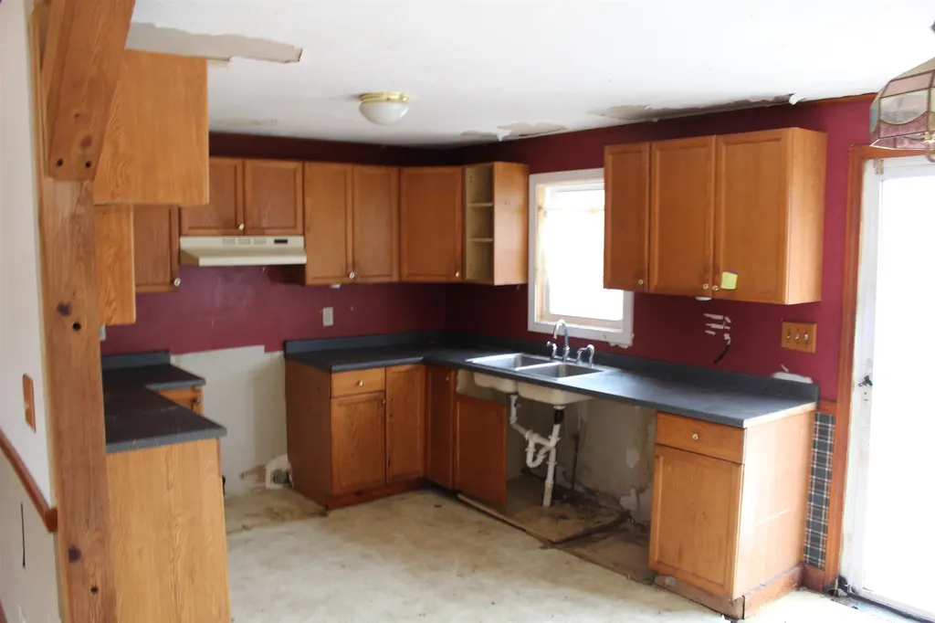 42 Forest Park Drive Rochester NH 03868