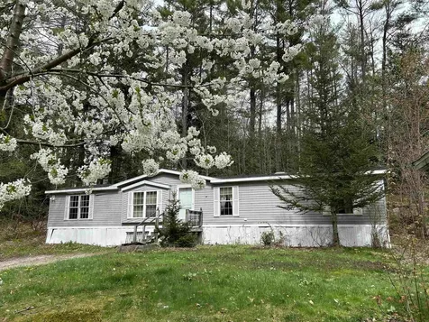 19 Huntington Drive Hillsborough NH 03244