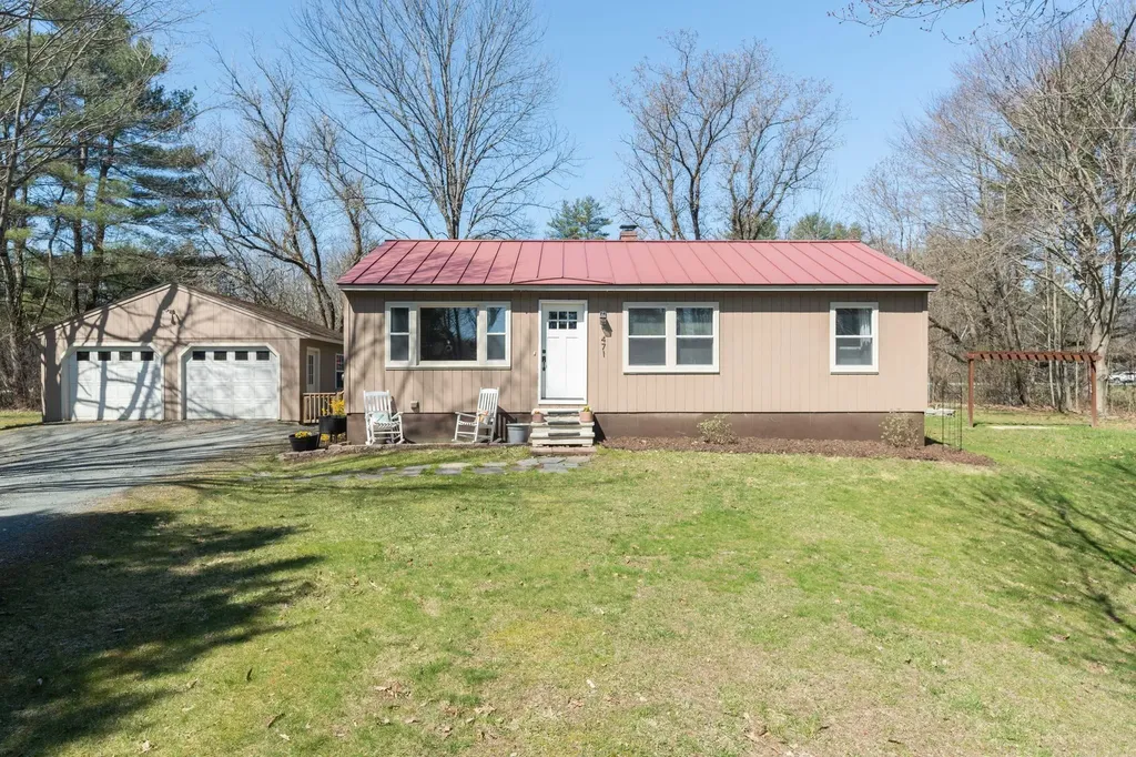 471 Colonial Drive Hartford VT 05001